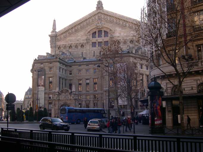 arrière de l'Opéra Garnier